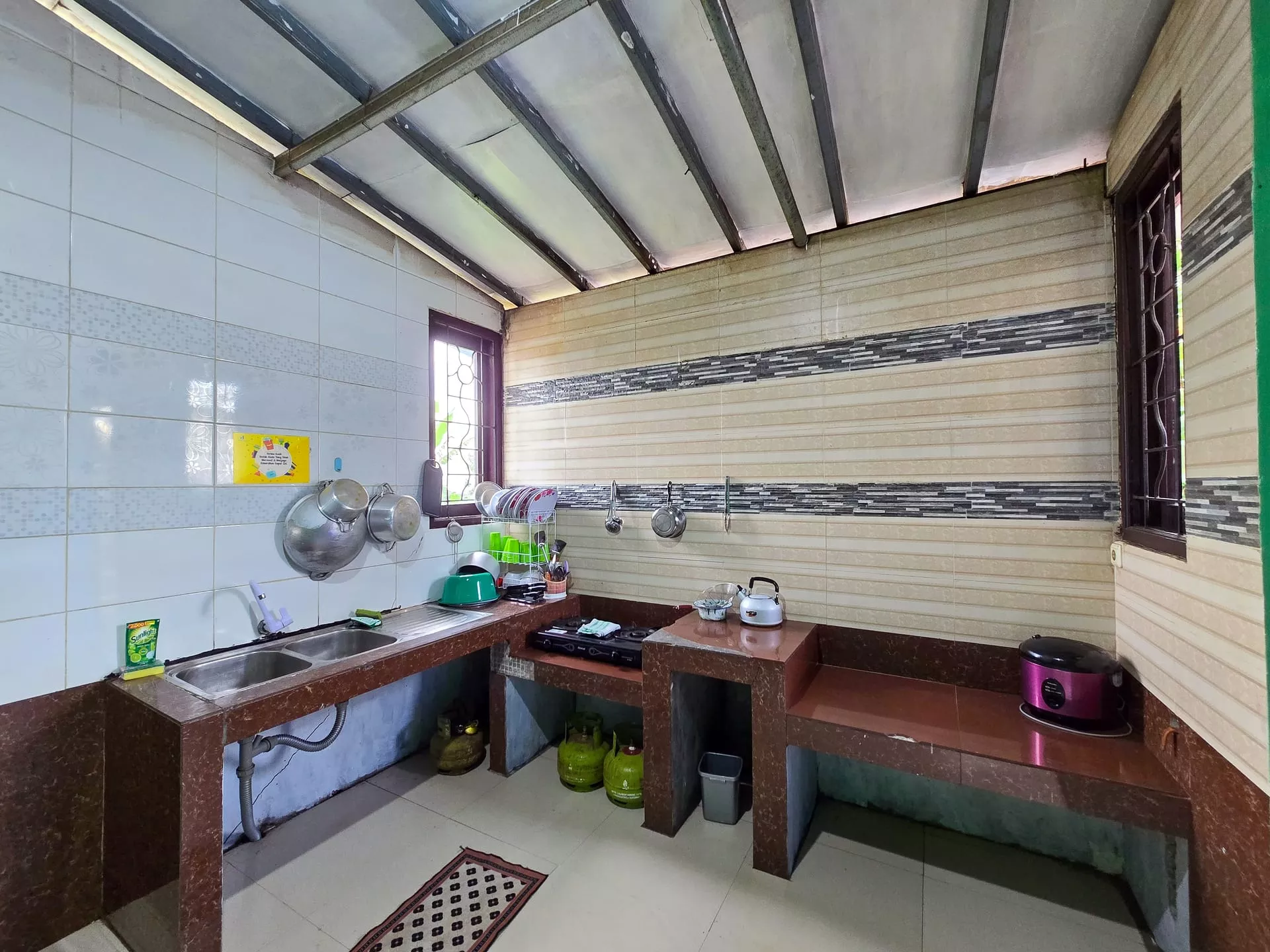 Villa Awan sorotan 4