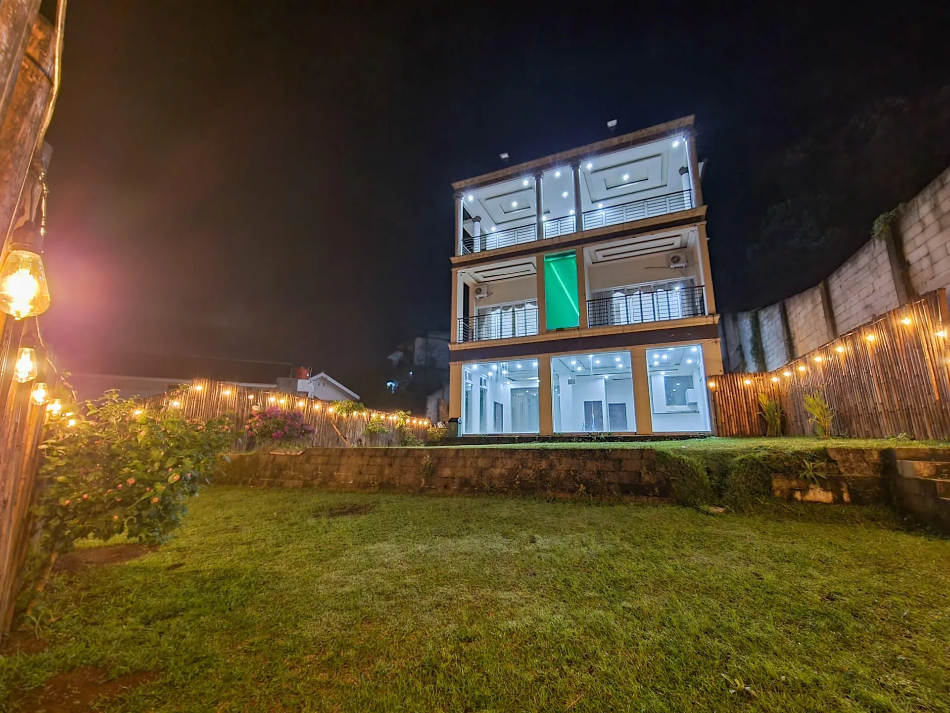 Villa Hala sorotan 5
