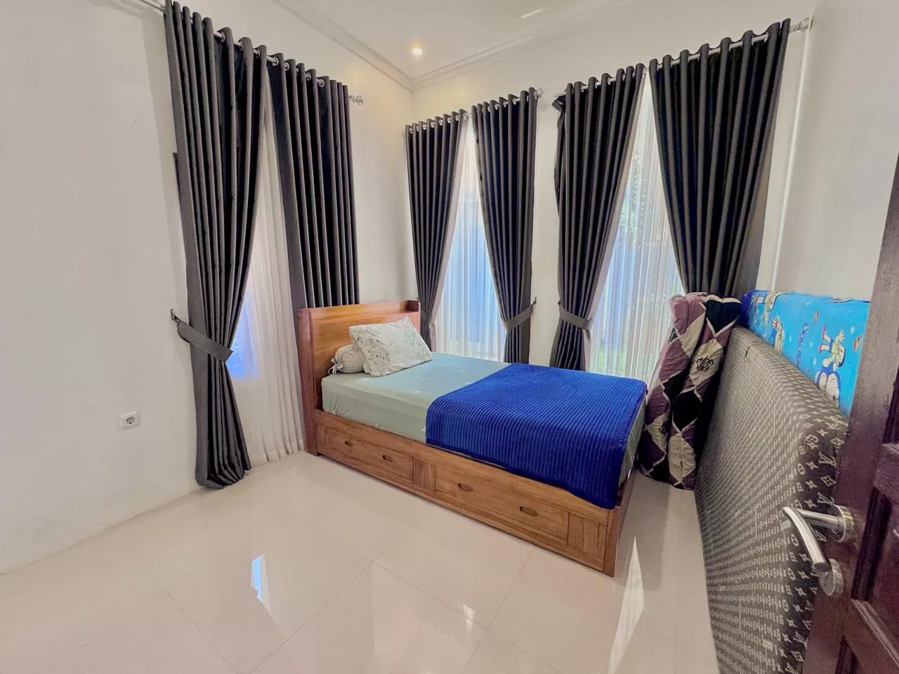 Villa Opung sorotan 11