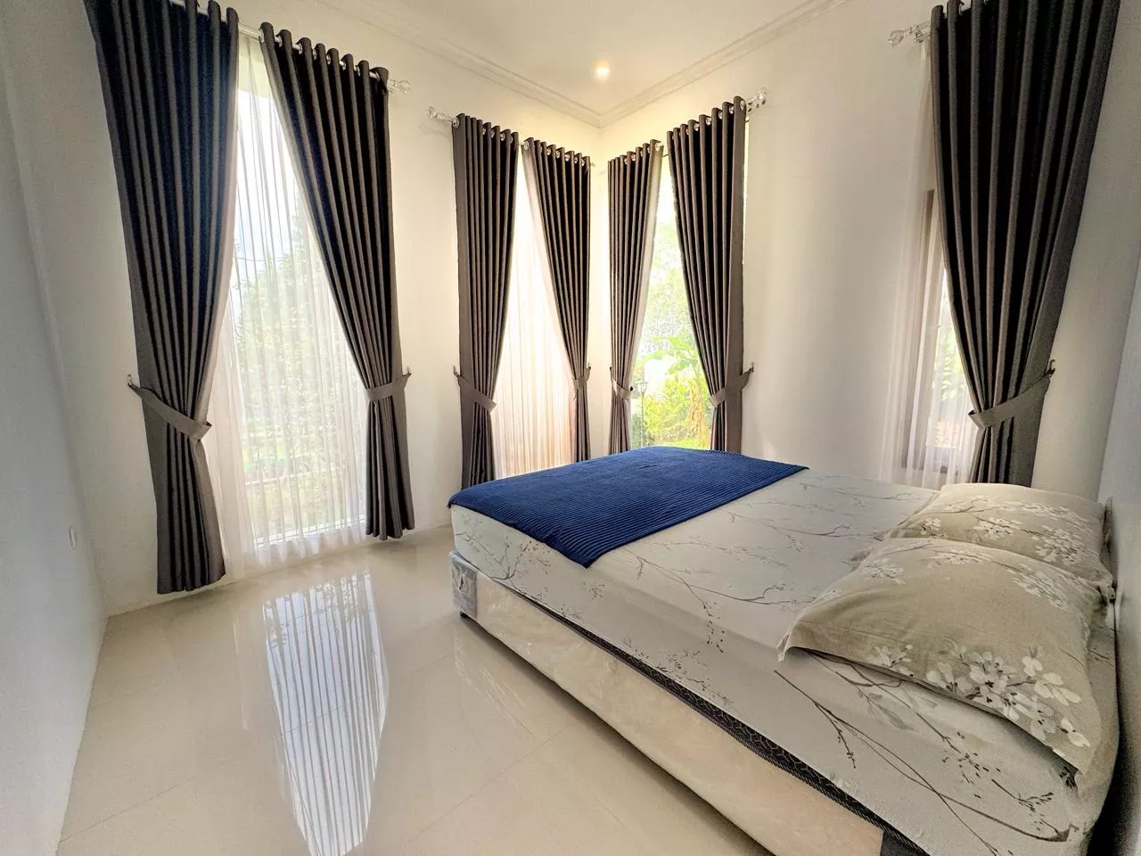 Villa Opung sorotan 3