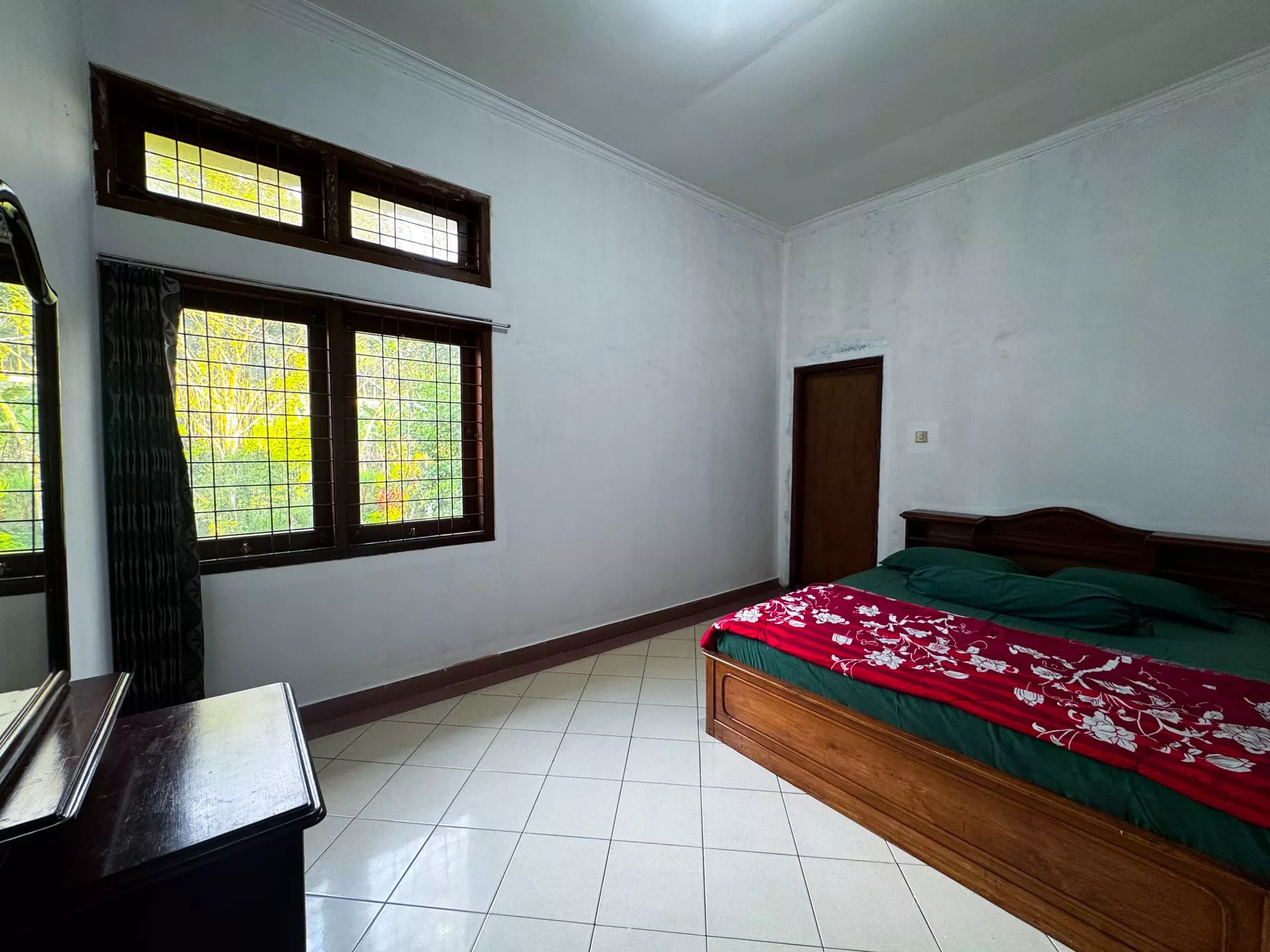 Villa Cemara sorotan 17